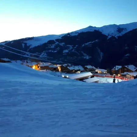Apartment Confortable Face A La Montagne